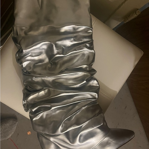 Night on the town - Picture 2 of 3